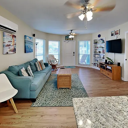 Sea Rocket 29, Sleeps 4, Ground Floor, 1 Bedroom, BBQ Area, WiFi